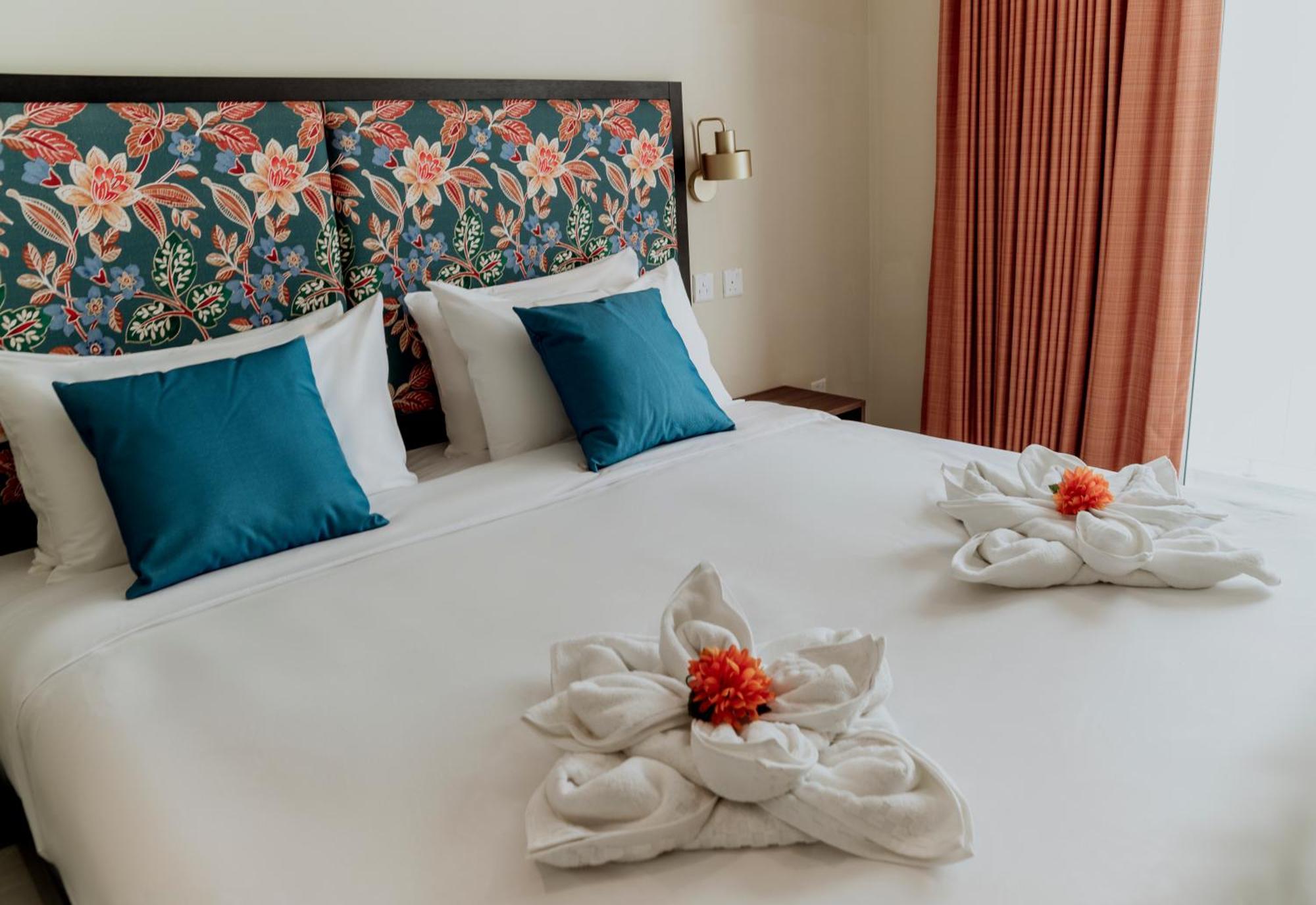 King Charles Hotel Валета Екстериор снимка