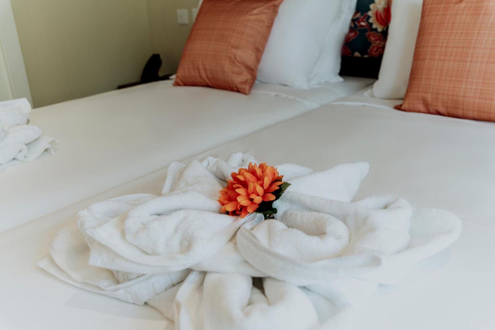 King Charles Hotel Валета Екстериор снимка