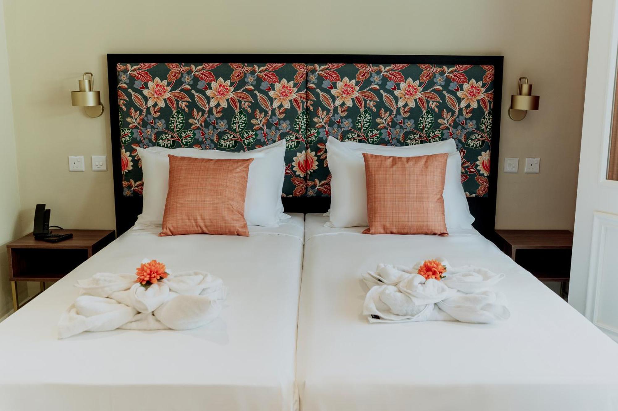 King Charles Hotel Валета Екстериор снимка