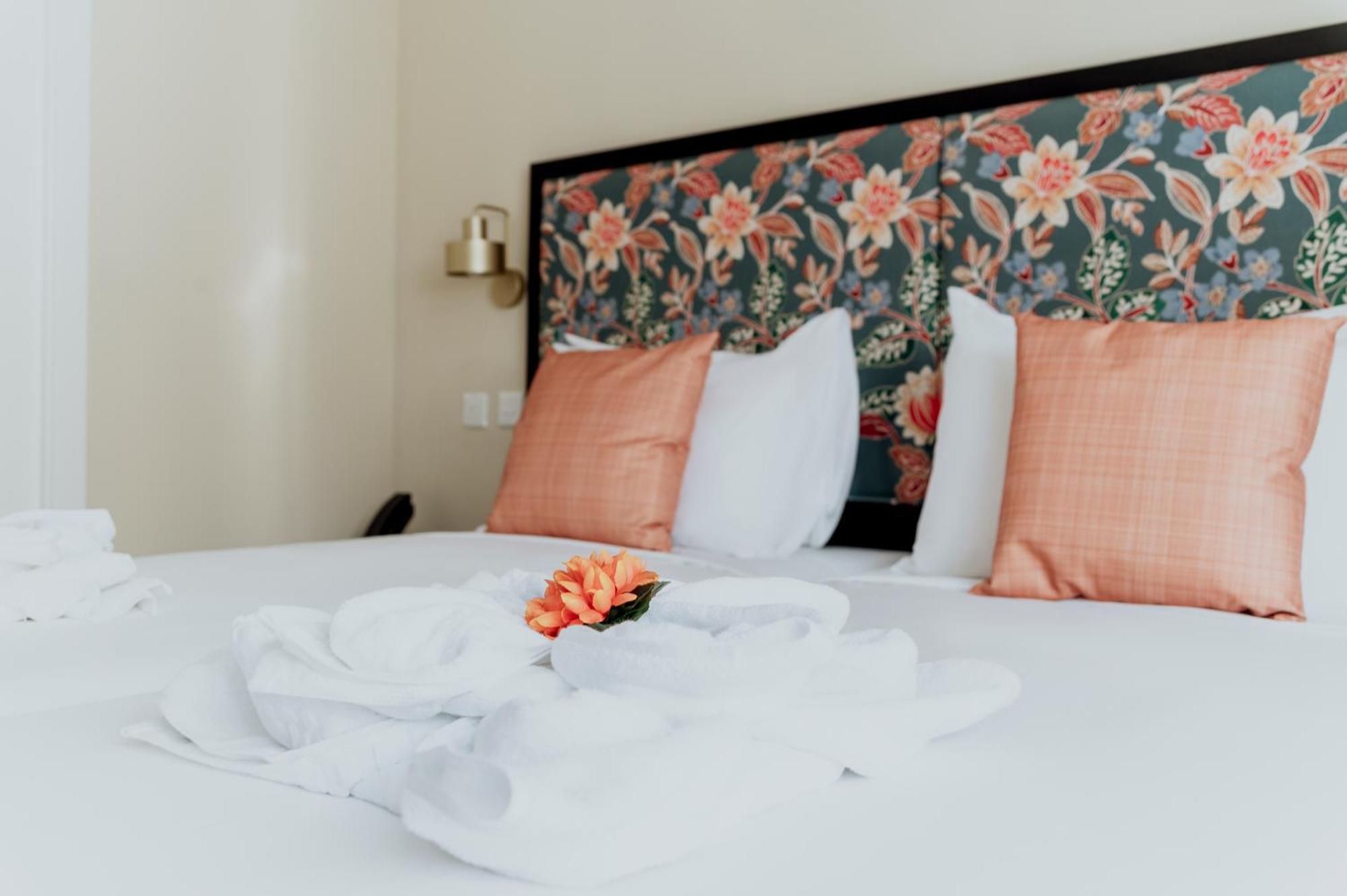 King Charles Hotel Валета Екстериор снимка